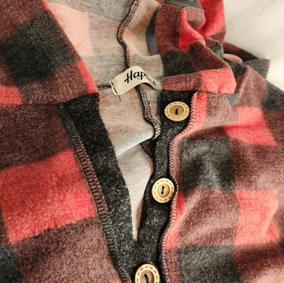 Oversized Hoodie EUC Red and black buffalo check with thumbholes and poc… - Picture 4 of 5